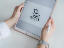 Berapa Harga iPad? Panduan Lengkap Buat Kamu yang Lagi Cari Tablet Apple