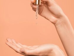 Harga Skincare Somethinc Terbaru, Worth It Nggak?